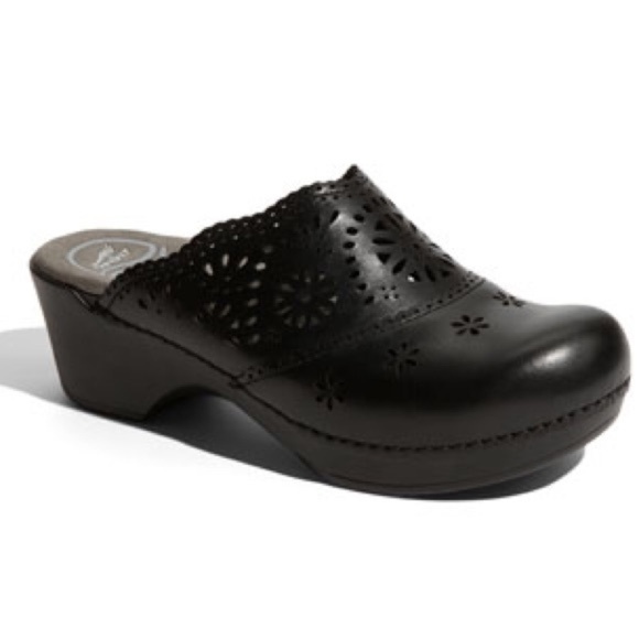 dansko cut out clogs